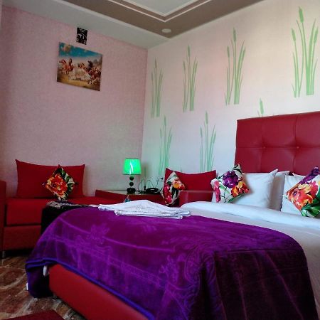 Hotel Hadaik Ain Asserdoune ベニ・メラル エクステリア 写真
