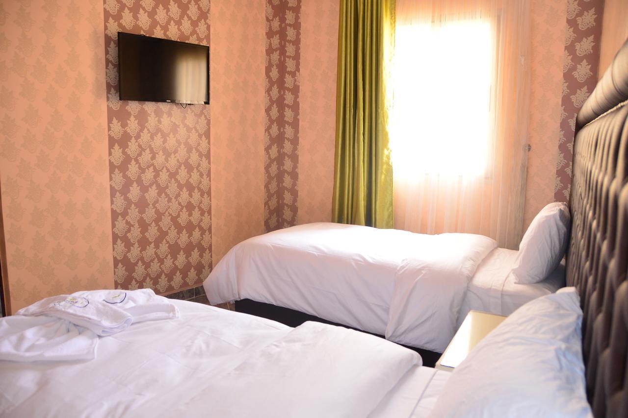 Hotel Hadaik Ain Asserdoune ベニ・メラル エクステリア 写真