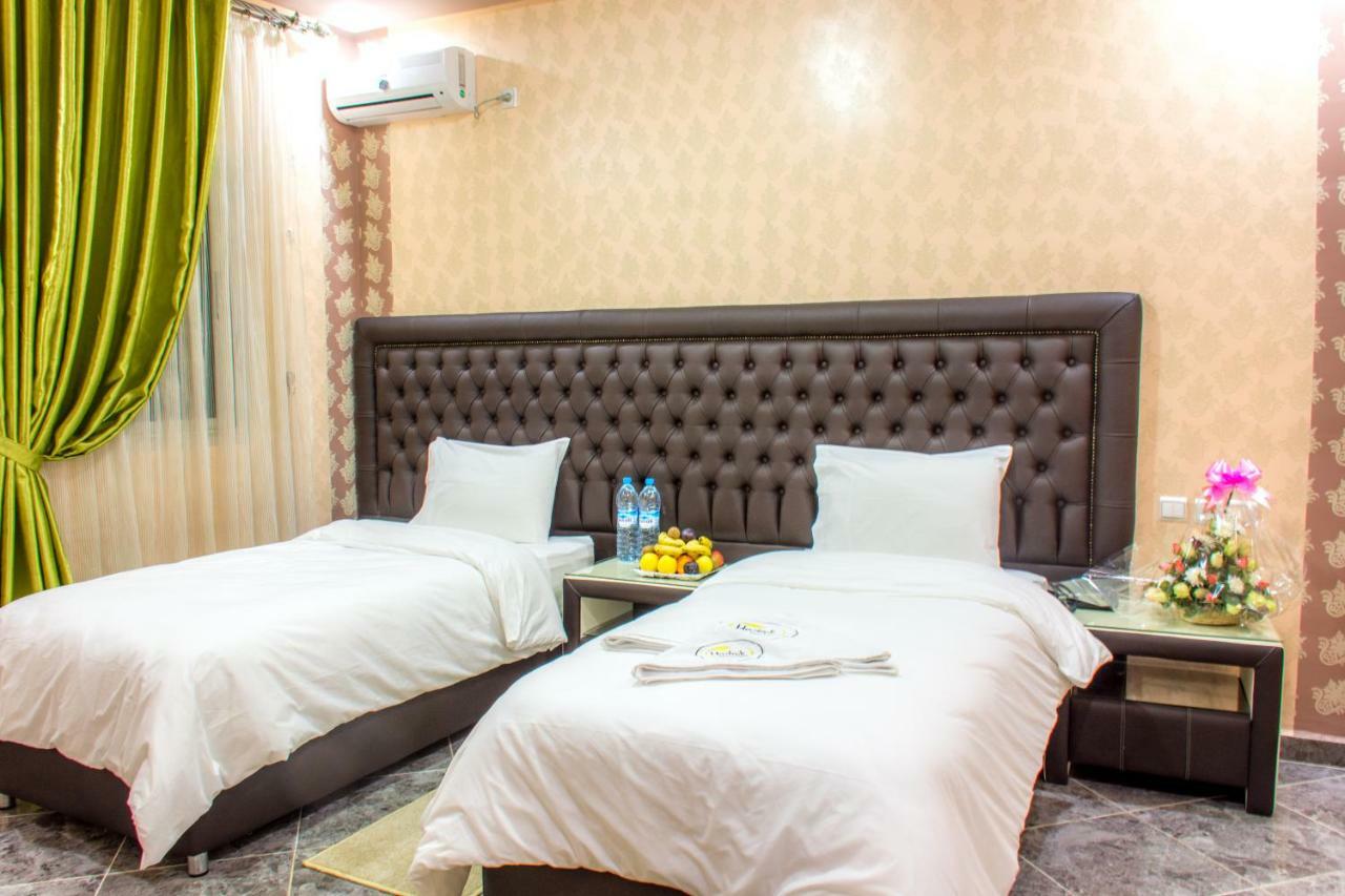 Hotel Hadaik Ain Asserdoune ベニ・メラル エクステリア 写真
